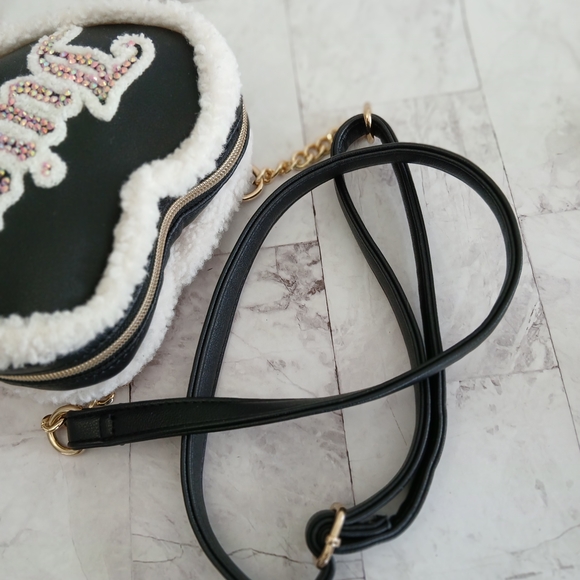 Juicy Couture Heart-Shaped Black and White Bag - Picture 3 of 6